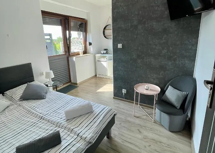 Karmelowa * Mosty (Puck)